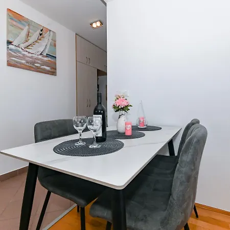 Dalma * Макарська