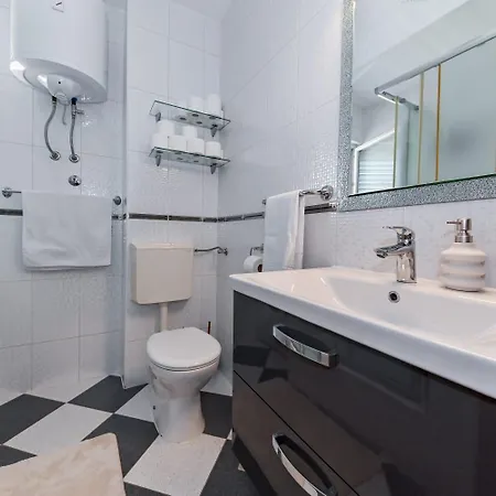 Апартаменти Dalma Макарська