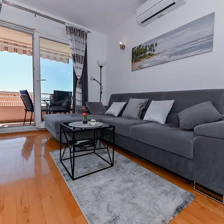 Dalma マカルスカ